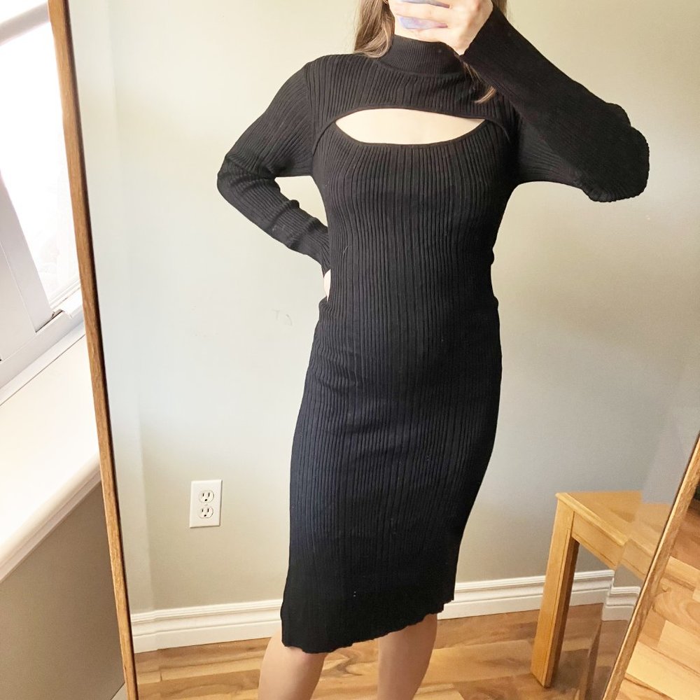 House of Harlow black mock neck sweater dress with cut out size large
